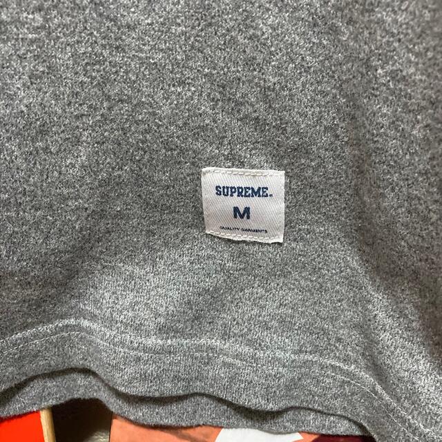 Supreme(シュプリーム)のsupreme シュプリーム カレッジロゴ M グレー Tシャツ メンズのトップス(Tシャツ/カットソー(半袖/袖なし))の商品写真