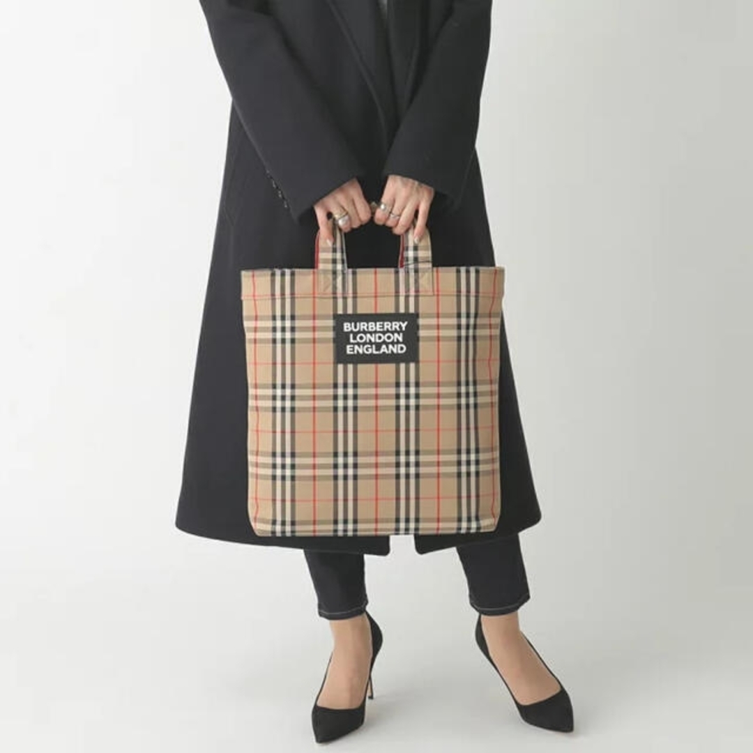 BURBERRY バーバリーチェック トートバッグ | フリマアプリ ラクマ BURBERRY バーバリーチェック トートバッグ | フリマアプリ ラクマ