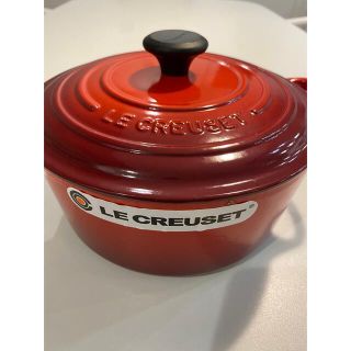 ルクルーゼ(LE CREUSET)のル・クルーゼ　ココット・ロンド　チェリーレッド(鍋/フライパン)