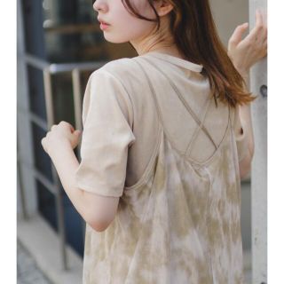 カスタネ(Kastane)のkastane  ベロアTee ベージュ 試着のみ新品未使用タグ付き 値下げ不可(Tシャツ(半袖/袖なし))