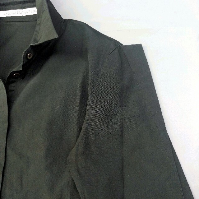 JOHN LAWRENCE SULLIVAN(ジョンローレンスサリバン)のJOHNLARENCESULLIVAN トーマスメイソン使用 デザインシャツ 黒 レディースのトップス(シャツ/ブラウス(長袖/七分))の商品写真