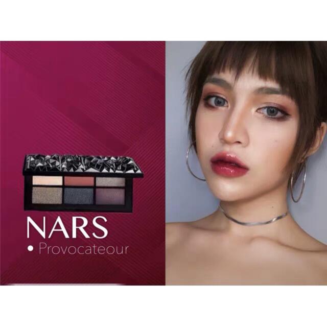 NARS(ナーズ)のNARS プロヴォカチュア アイシャドウパレット ホリデー限定 新品 コスメ/美容のベースメイク/化粧品(アイシャドウ)の商品写真