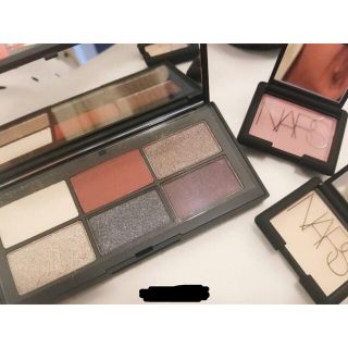 NARS - NARS プロヴォカチュア アイシャドウパレット ホリデー限定 ...