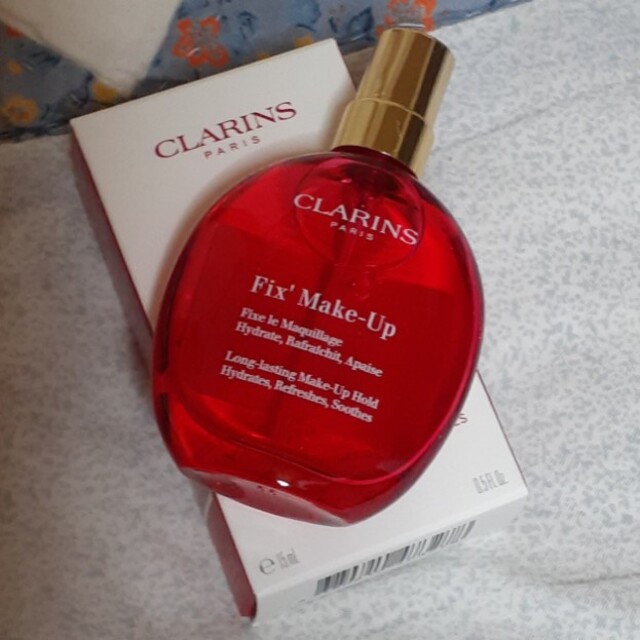 CLARINS(クラランス)のkanade様専用クラランス☆フィックスメイクアップ コスメ/美容のスキンケア/基礎化粧品(化粧水/ローション)の商品写真