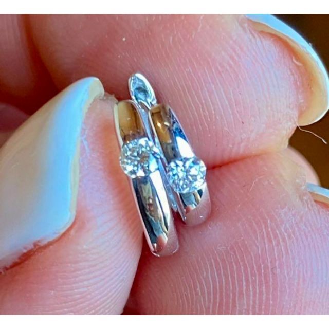 完売しました。。。。。③計0.14ct✨上質ダイヤ✨１粒✨中折れ✨フープピアス メンズのアクセサリー(ピアス(両耳用))の商品写真