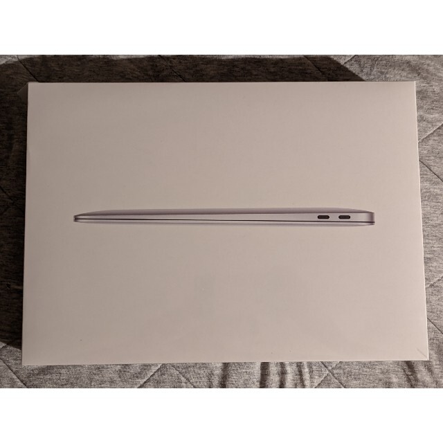 MacBook Air Retina 13.3 MGN93J/A [シルバー25