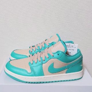 ナイキ(NIKE)の[新品]NIKE W AIR JORDAN 1 LOW エア ジョーダン 1(スニーカー)