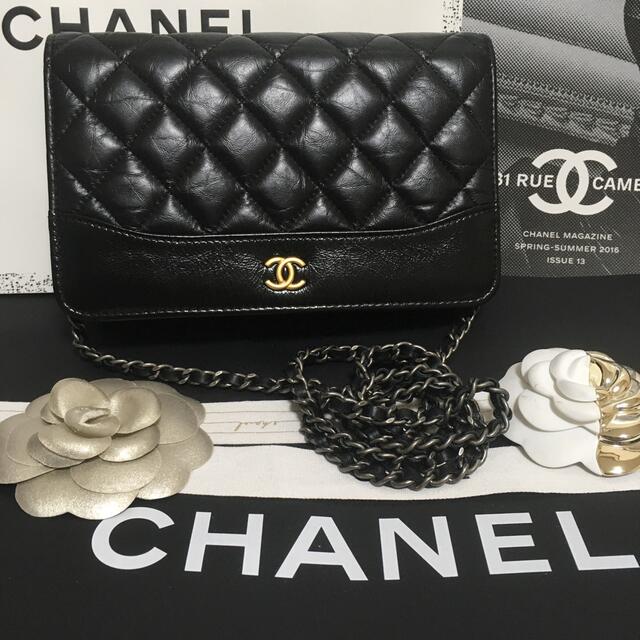 レディース正規品　CHANEL チェーンウォレット