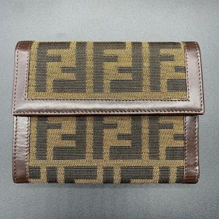 フェンディ(FENDI)のFENDI ズッカ柄　三つ折り財布(折り財布)