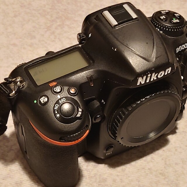 Nikon D500 ボディのみ（記録メディア2つ付き）