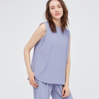 UNIQLO　ユニクロ　クレープジャージーT(ノースリーブ)(シャツ/ブラウス(半袖/袖なし))