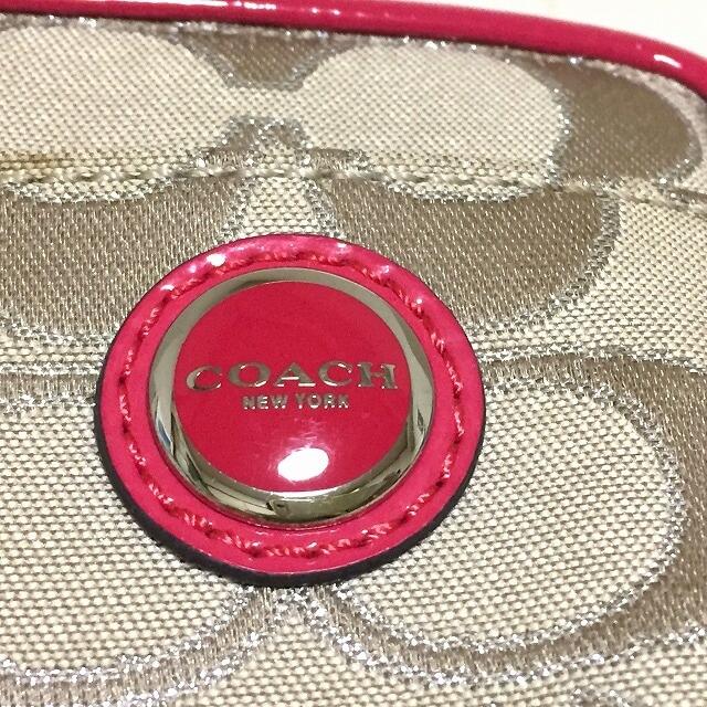 COACH(コーチ)のコーチ シガレットケース シグネチャー柄 メンズのファッション小物(タバコグッズ)の商品写真