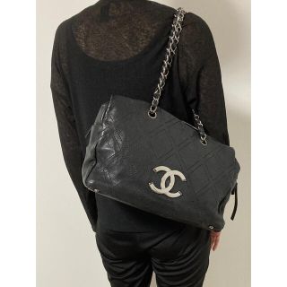 シャネル(CHANEL)のシリアル有】シャネル ダイヤステッチ レザー チェーントートバッグ ブラック (ショルダーバッグ)