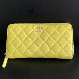 シャネル(CHANEL)のシャネル　鮮やかイエローの財布　オフ(財布)