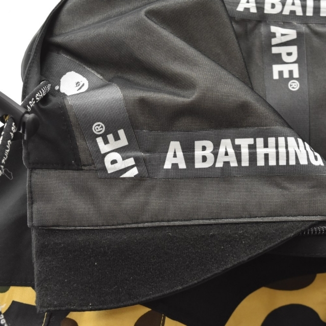 A BATHING APE アベイシングエイプ GORE-TEX 1ST CAMO SNOWBOARD A BATHING APE アベイシングエイプ GORE-TEX 1ST CAMO SNOWBOARD