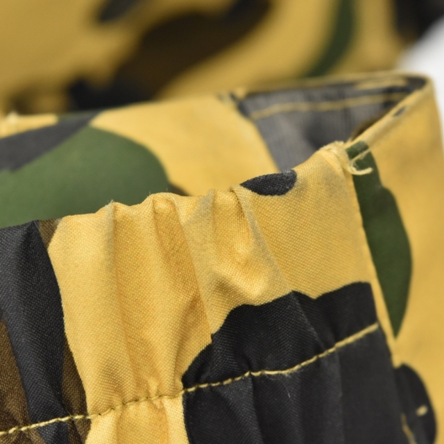 A BATHING APE アベイシングエイプ GORE-TEX 1ST CAMO SNOWBOARD A BATHING APE アベイシングエイプ GORE-TEX 1ST CAMO SNOWBOARD