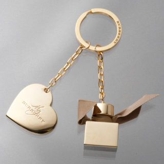 BURBERRY(キーホルダー)のフリマアイテム一覧 BURBERRY(キーホルダー)のフリマアイテム一覧