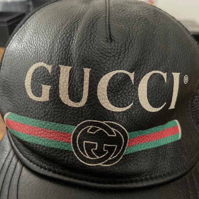 Gucci(グッチ)のGUCCI ヴィトン　PRADA シュプリーム　supreme メンズの帽子(キャップ)の商品写真