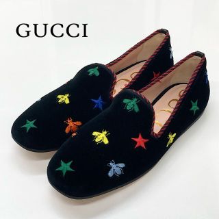 グッチ(Gucci)の4704 未使用 グッチ ベロア bee スター フラットシューズ ブラック(スリッポン/モカシン)