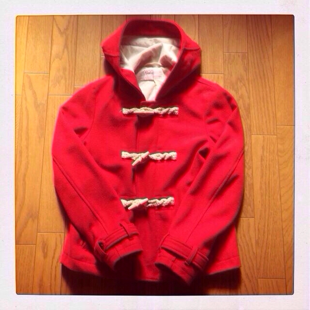 coen(コーエン)の真っ赤なダッフルコート レディースのジャケット/アウター(ダッフルコート)の商品写真