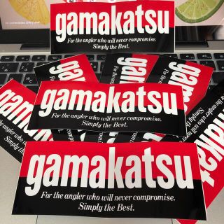 ガマカツ(がまかつ)のがまかつ黒鯛ステッカー、純正品(ウエア)