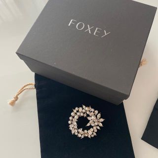 フォクシー(FOXEY) パール ブローチ/コサージュの通販 37点 フォクシー(FOXEY) パール ブローチ/コサージュの通販 37点