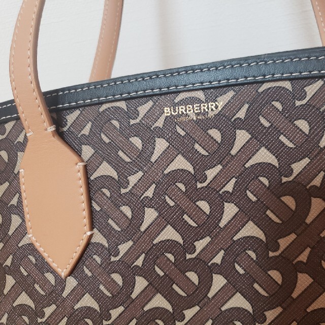 BURBERRY(バーバリー)のBURBERRY SOCIETY TOTE BAG ラージ レディースのバッグ(トートバッグ)の商品写真