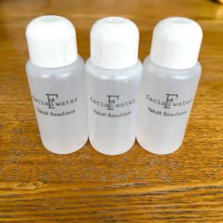 ヤクルト(Yakult)のヤクルト　フェイシャルウォーター　20ml×3(クレンジング/メイク落とし)