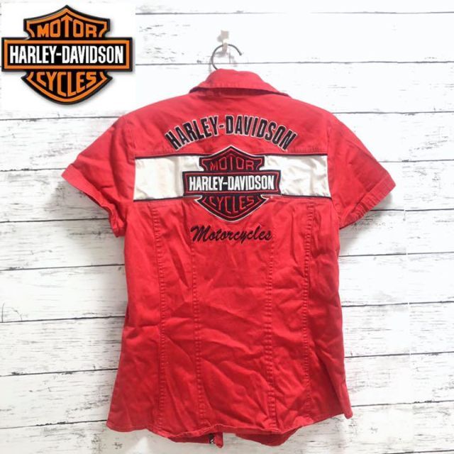 Harley Davidson(ハーレーダビッドソン)のHarley-Davidson ◆ハーレー 半袖ジッパーシャツ デカロゴ レディースのトップス(シャツ/ブラウス(半袖/袖なし))の商品写真