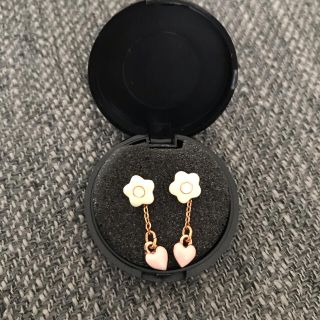 マリークワント(MARY QUANT)のマリークワント　ピアス(ピアス)