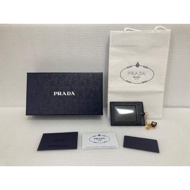 PRADA(プラダ)のPRADA プラダ　パスケース　定期入れ　カードケース　ブラック レディースのファッション小物(名刺入れ/定期入れ)の商品写真