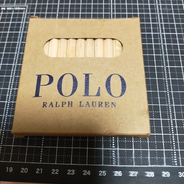 POLO RALPH LAUREN(ポロラルフローレン)のノベルティ POLO RALPH LAUREN 色鉛筆 エンタメ/ホビーのアート用品(色鉛筆)の商品写真