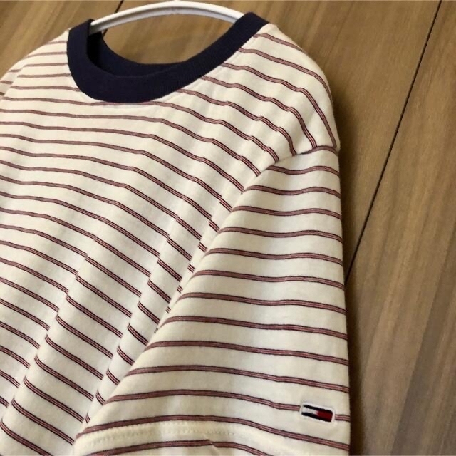 TOMMY HILFIGER(トミーヒルフィガー)の【TOMMYJEANS】Tシャツボーダーのみ レディースのトップス(Tシャツ(半袖/袖なし))の商品写真