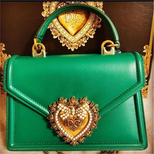 カテゴリ DOLCE&GABBANA ショルダーバックの通販 by Paris's shop カテゴリ DOLCE&GABBANA ショルダーバックの通販 by Paris's shop