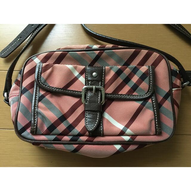 BURBERRY(バーバリー)の<お値下げ価格> バーバリー　ショルダーバッグ レディースのバッグ(ショルダーバッグ)の商品写真