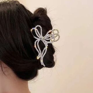 ヘアクリップ▫リボン型ラインストーン