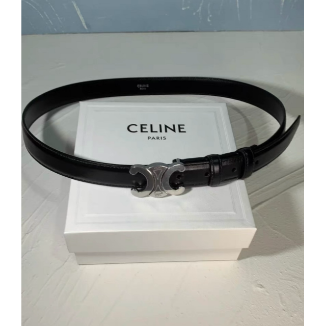 celine セリーヌ トリオンフ ベルト シルバー サイズ80