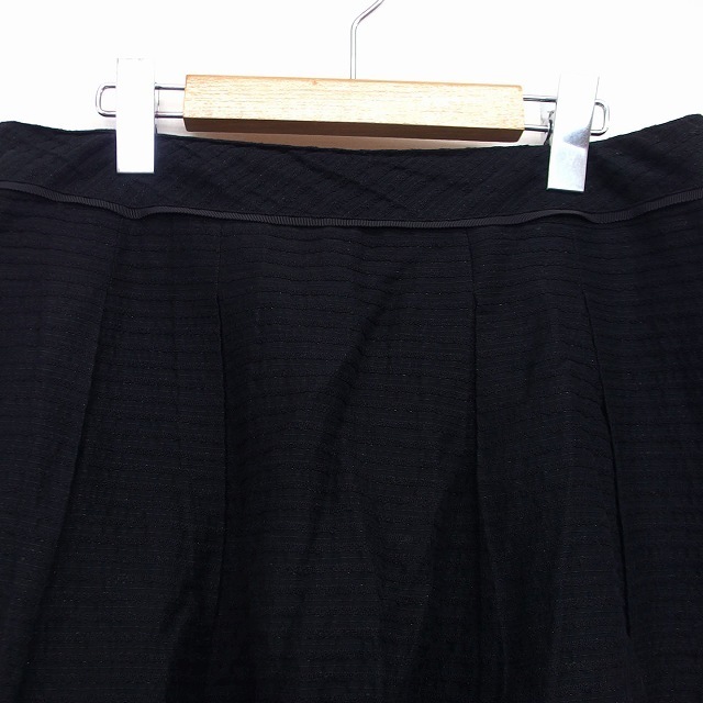 自由区(ジユウク)の自由区 オンワード樫山 フレア スカート 膝丈 総柄 ラメ混 グログランテープ レディースのスカート(ひざ丈スカート)の商品写真