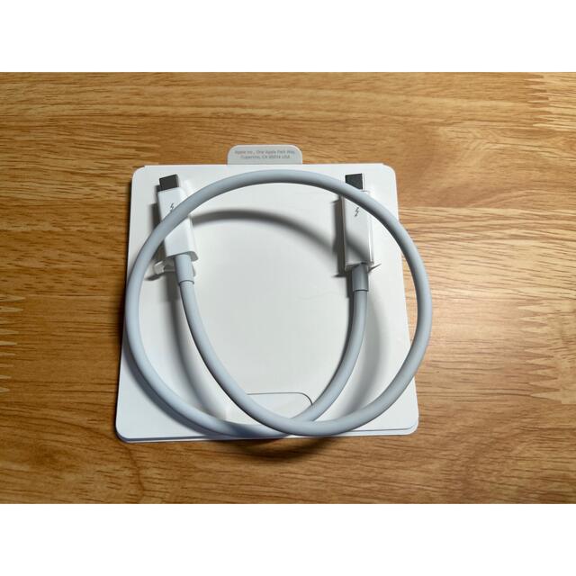 Apple(アップル)のApple Thunderbolt 2ケーブル (0.5 m) スマホ/家電/カメラのPC/タブレット(PC周辺機器)の商品写真