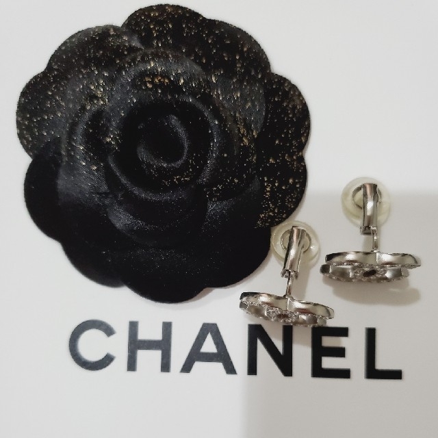 CHANEL(シャネル)のお値下げ♡シャネル♡イヤリング♡希少 レディースのアクセサリー(イヤリング)の商品写真