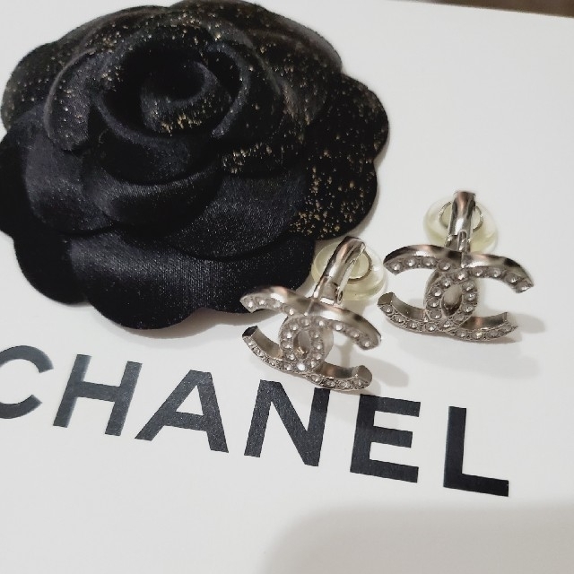 CHANEL(シャネル)のお値下げ♡シャネル♡イヤリング♡希少 レディースのアクセサリー(イヤリング)の商品写真