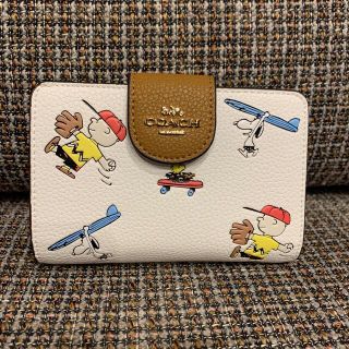 コーチ(COACH)の本体のみ　コーチ　二つ折り財布　スポーティ　スヌーピーコラボ　ホワイトカラー(財布)