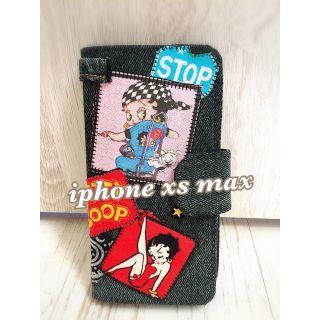 【半額セール中】バイカーベティちゃん❤️iPhoneXsMax手帳型ケース❤️(スマホケース)