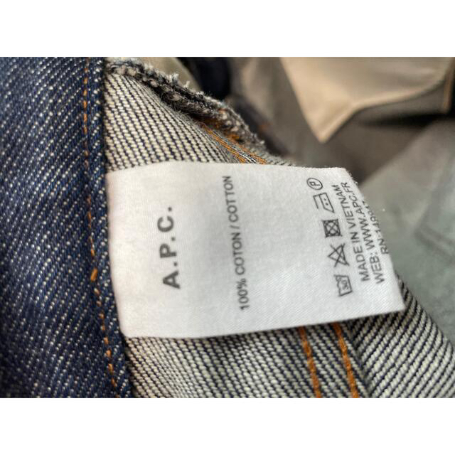 〈A.P.C.アーペーセー〉プチスタンダード ユニセックス ジーンズ デニム メンズのパンツ(デニム/ジーンズ)の商品写真