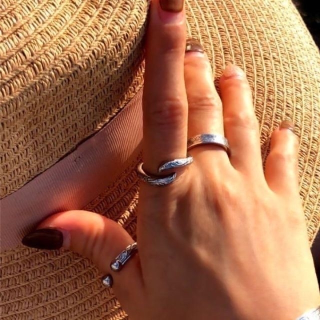 ★大人気！ハワイアンジュエリー リング 指輪 スクロール メンズ レディース メンズのアクセサリー(リング(指輪))の商品写真