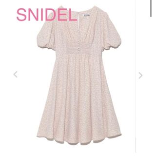 スナイデル(SNIDEL)の【新品・タグ付き】snidel ワンピース(ひざ丈ワンピース)