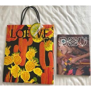 ロエベ(LOEWE)の【新品】Loewe ロエベ　ショッパー　カタログ　紙袋　雑誌　ステッカー　シール(ショップ袋)