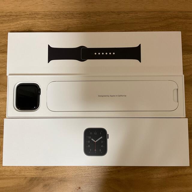 Apple Watch(アップルウォッチ)のApple Watch SE Space Gray 44m GPS スマホ/家電/カメラのスマホアクセサリー(その他)の商品写真