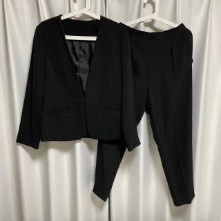 ザラ(ZARA)のノーブランド　オケージョン　黒スーツ　Lサイズ(スーツ)