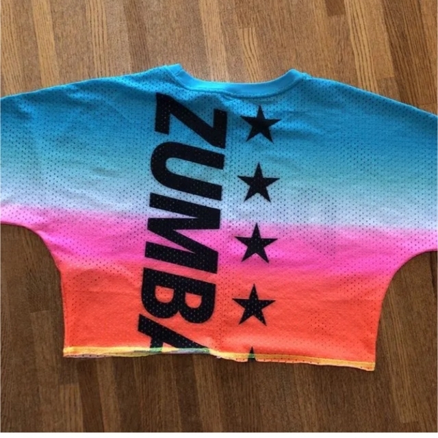 Zumba(ズンバ)のＭ aymay   様専用です⭐︎ZUMBAトップス⭐︎新品⭐︎ レディースのトップス(Tシャツ(半袖/袖なし))の商品写真